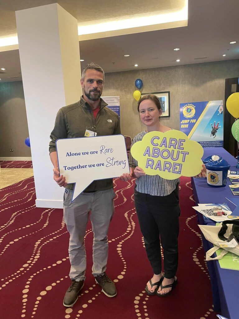 Les-and-Lynda-Martin-holding-Rare-Ireland-Banners